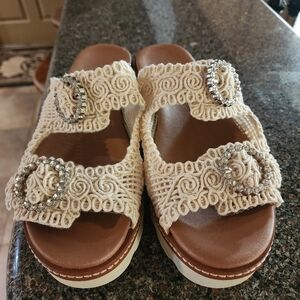 Chinese Laundry Macrame Wdge Sandal